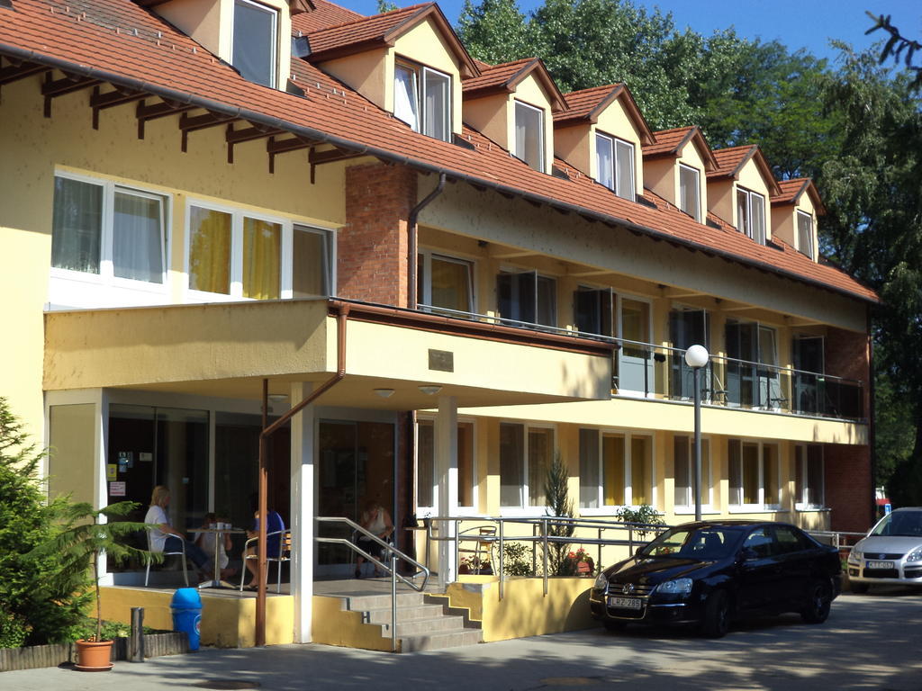 Touring Hotel Berekfürdő Exteriér fotografie